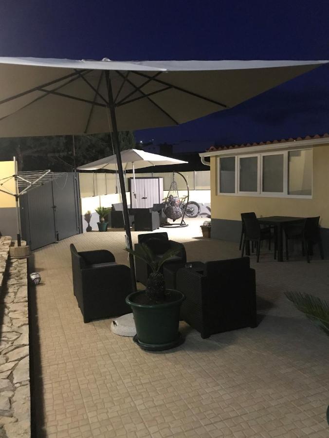 Adega do Zé Lourinhã Exterior foto