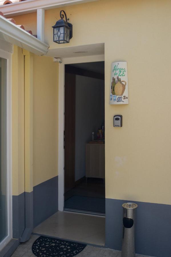 Adega do Zé Lourinhã Exterior foto